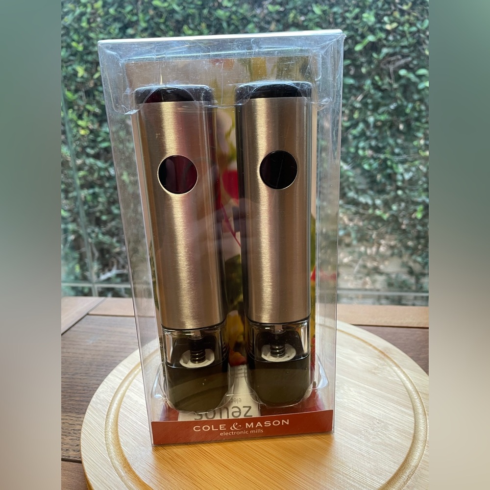 Cole & Mason Electronic Salt & Pepper Mills Battery Operated NWT